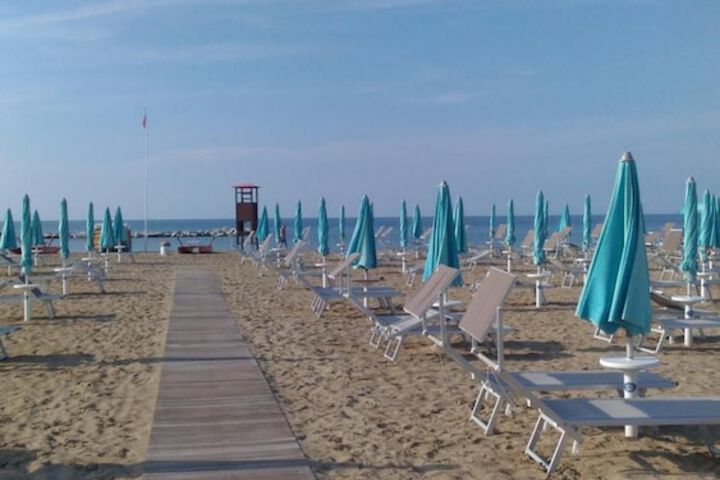 Beach 39 of 52