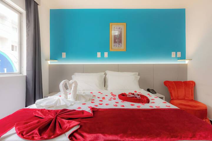 Room 16 of 104