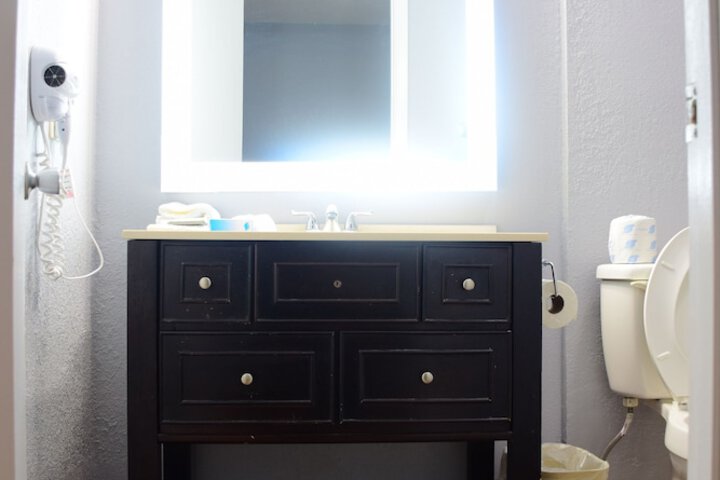 2 Double Beds (4 of 10)