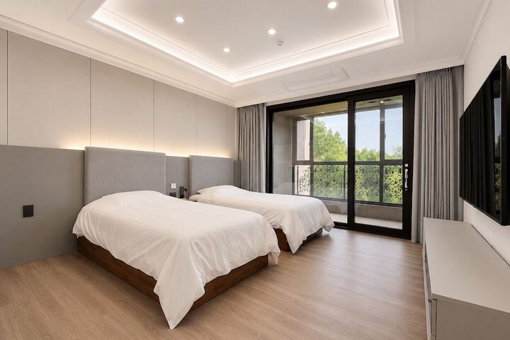 Room 36 of 79