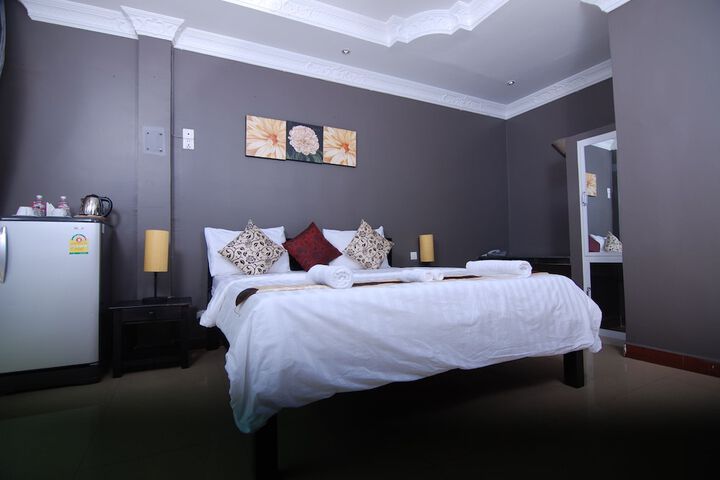 Room 13 of 43