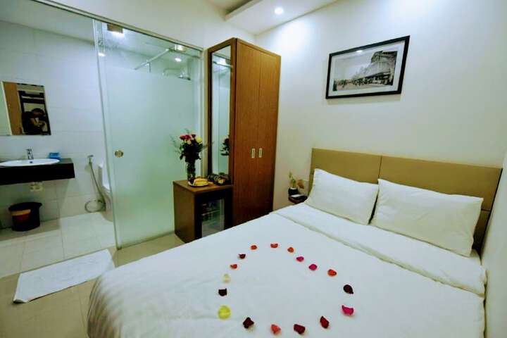 Room 27 of 46