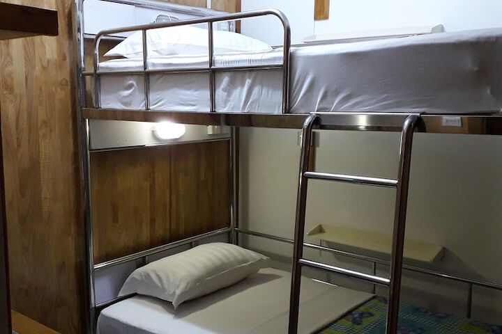 Room 12 of 63
