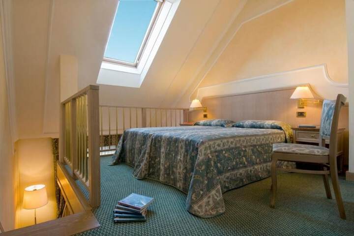 Room 40 of 96