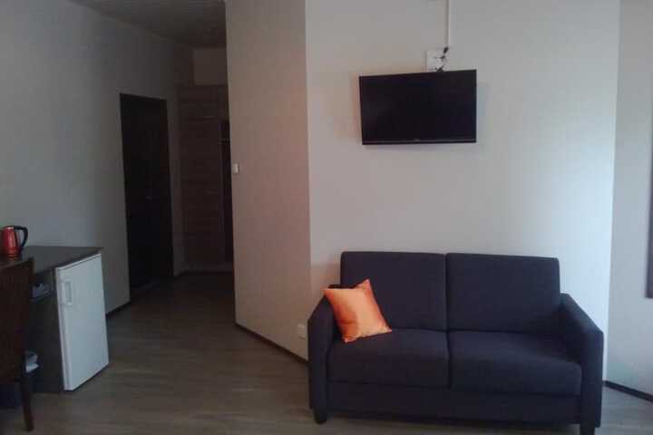 Room 18 of 38