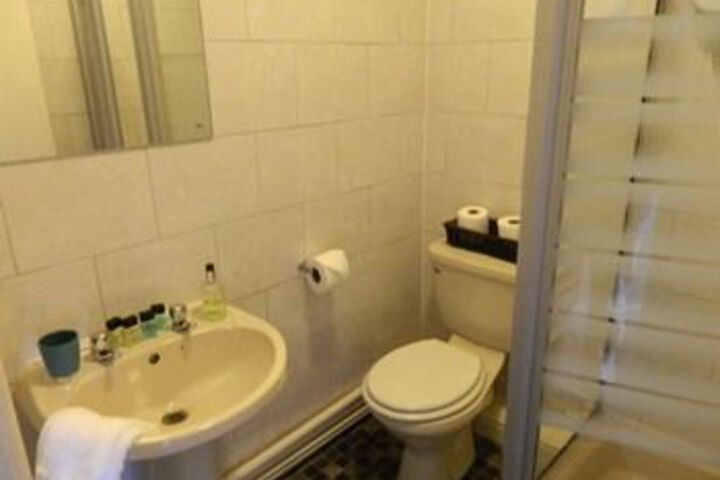 Room 30 of 58