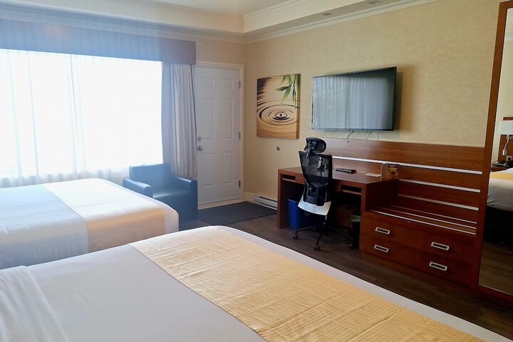 Room 27 of 74