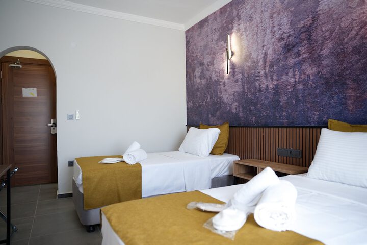 Room 15 of 31
