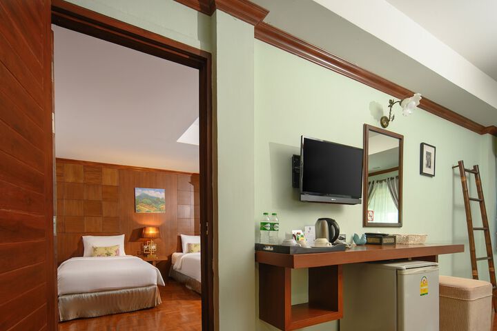 Room 6 of 60