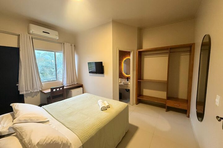 Room 5 of 15