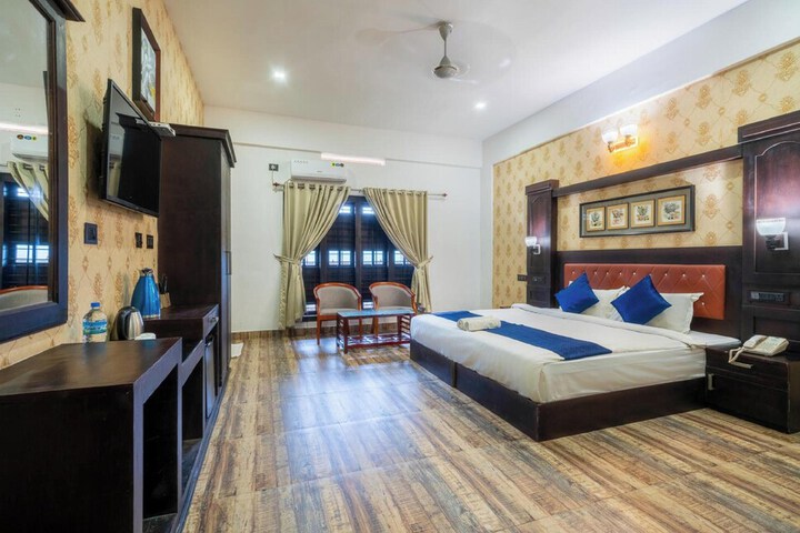 Room 10 of 29