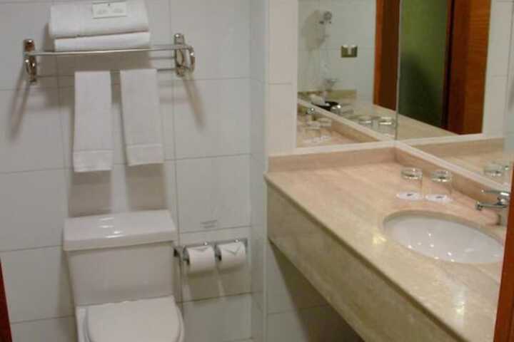 Room 4 of 47