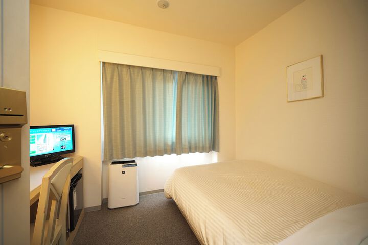 Room 15 of 51