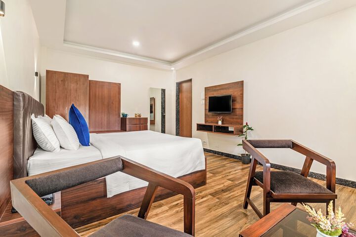 Room 15 of 63