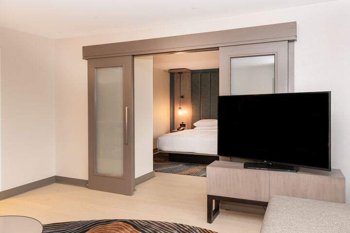 Room 21 of 73