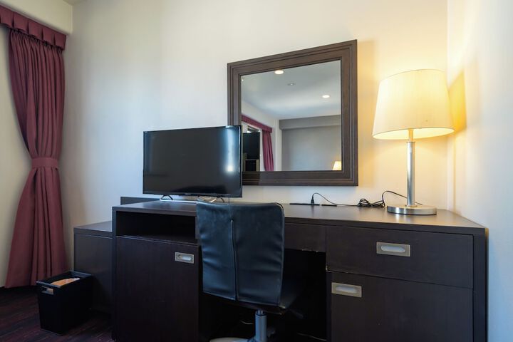 Room 43 of 69