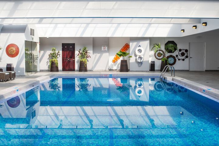 Pool 40 of 92