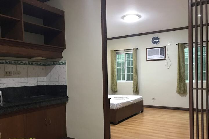 Room 9 of 15