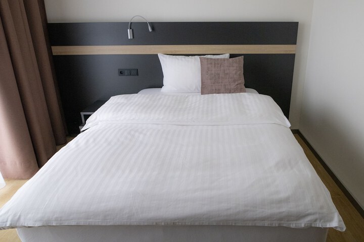 Room 9 of 73
