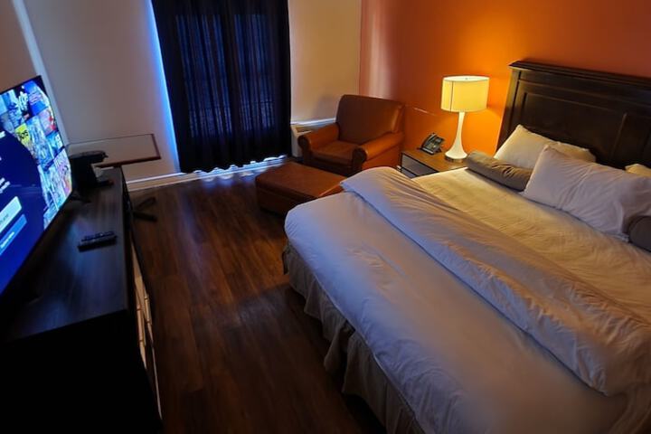 Room 11 of 57