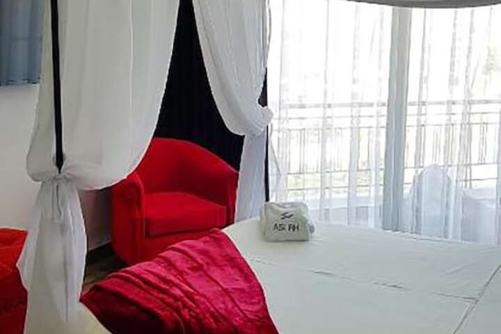 Room 34 of 86