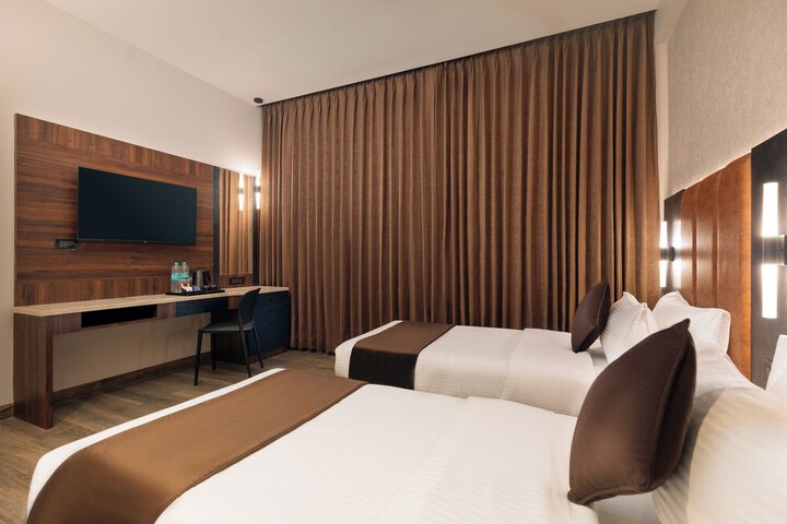 Room 13 of 67