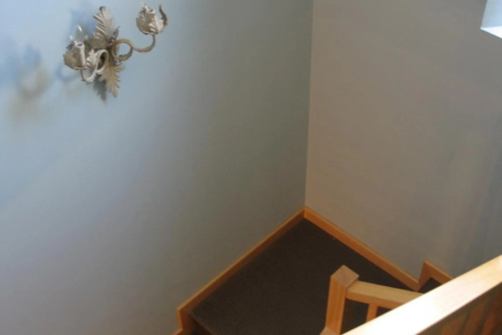 Room 13 of 19