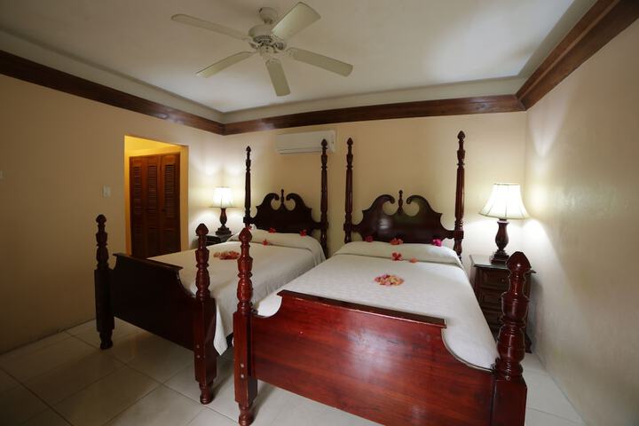 Room 3 of 45