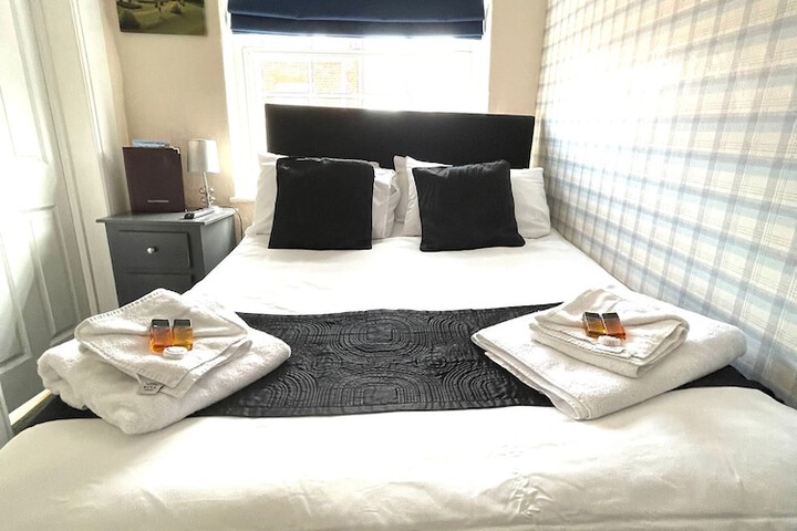 Room 3 of 59