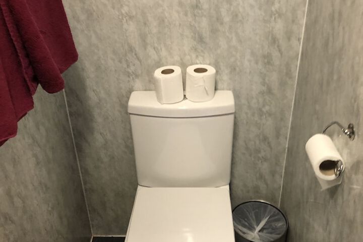 Room 19 of 33