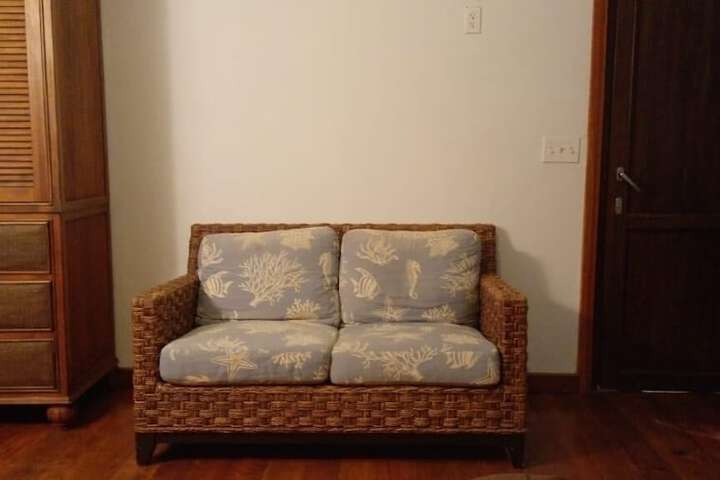 Room 7 of 48