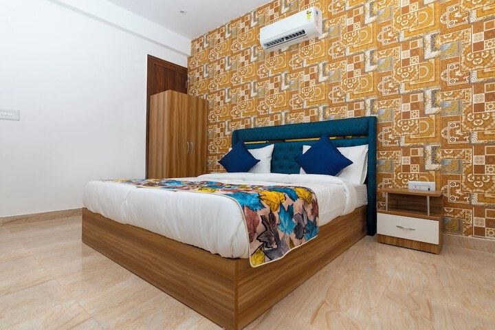 Room 23 of 61