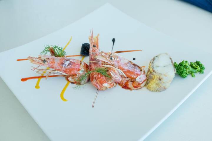 Dining 46 of 58