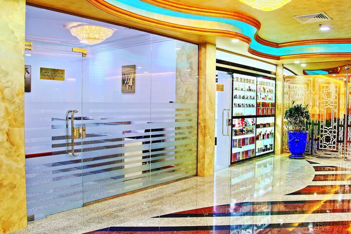 Gift Shop 22 of 30