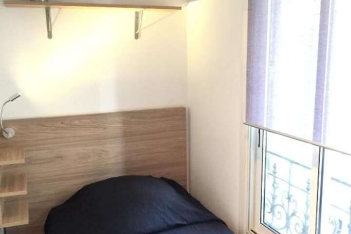 Room 13 of 35