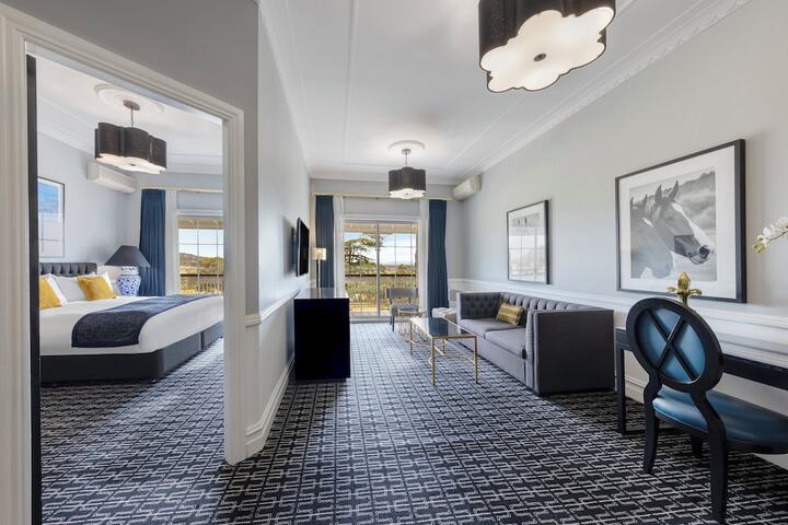 Room 21 of 104