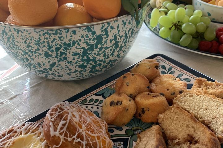 Breakfast/Coffee Service 94 of 130