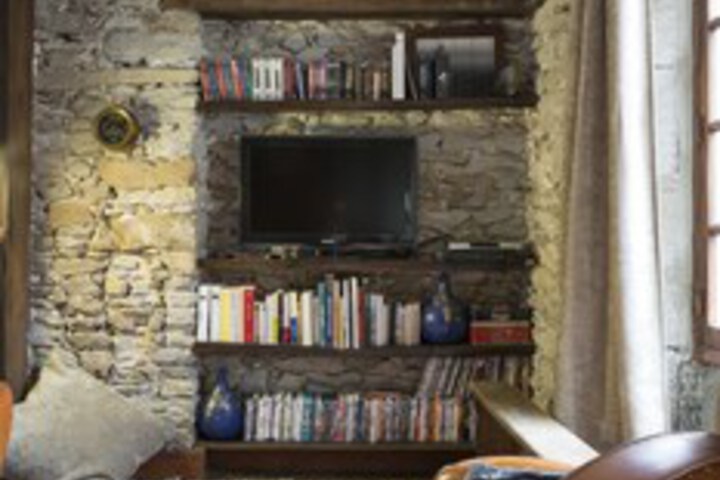 Room 12 of 16