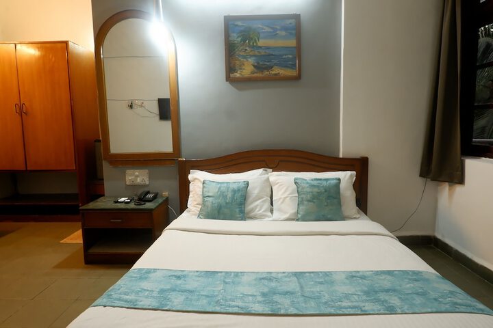 Room 33 of 58