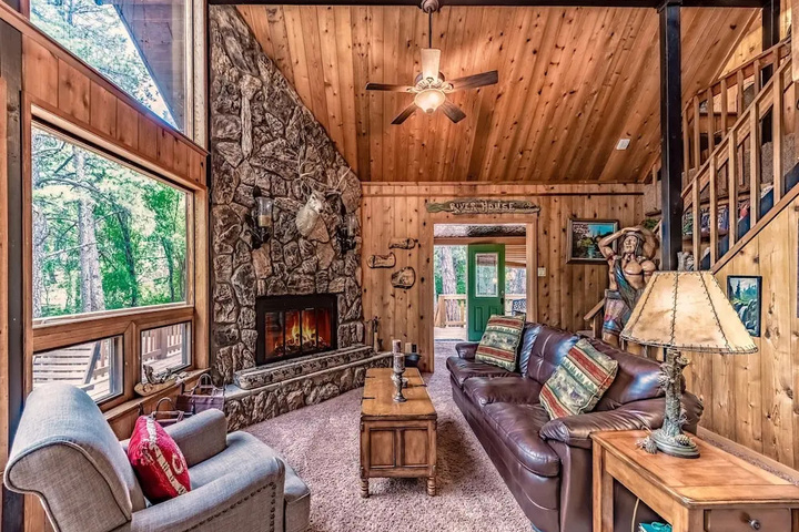 Room 3 of 27