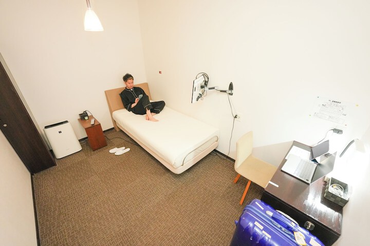 Room 21 of 39