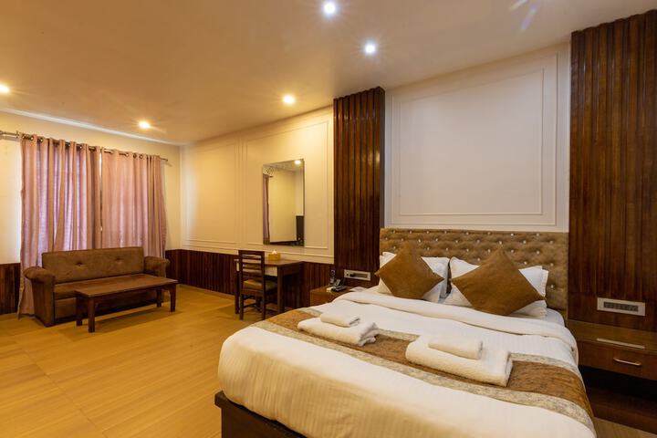 Room 4 of 58