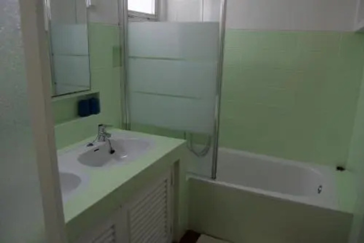 Room 8 of 22