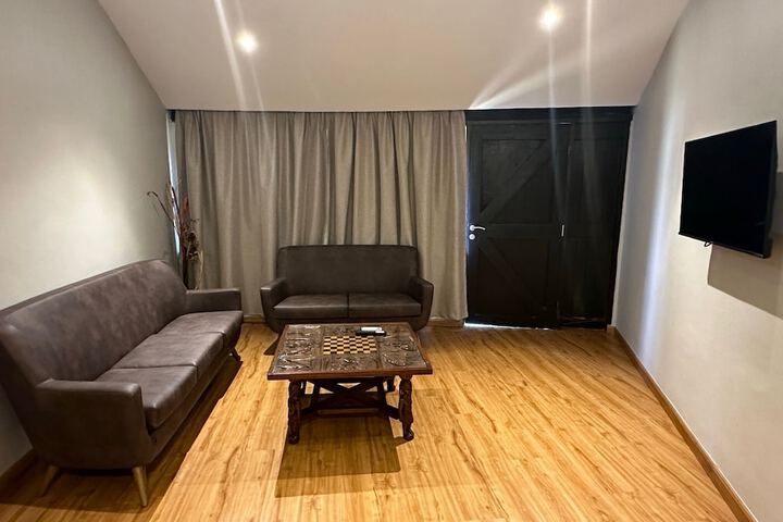 Room 17 of 49