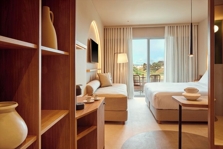 Room 46 of 183