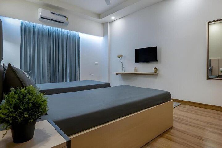 Room 13 of 13