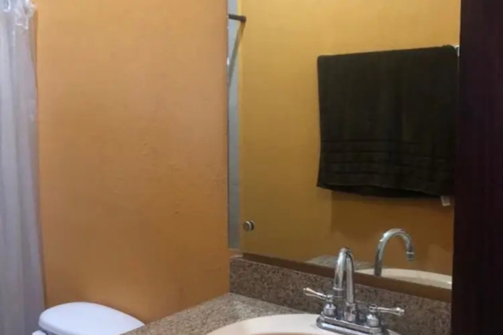 Room 7 of 14
