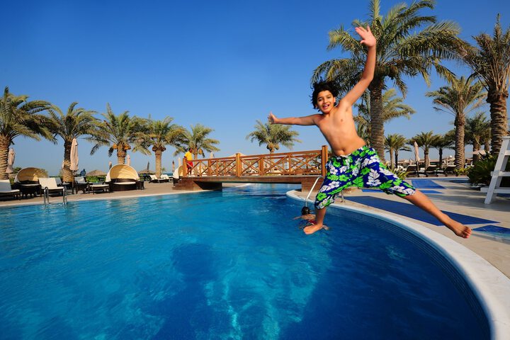 Pool 59 of 123