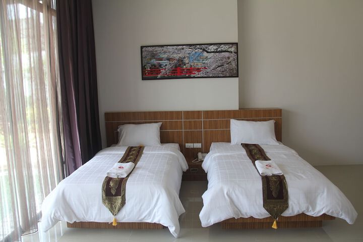 Room 6 of 20