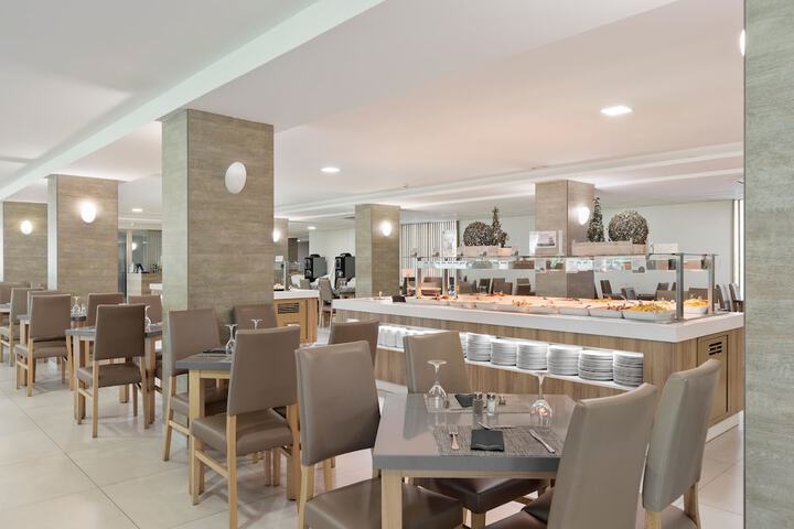 Dining Photos